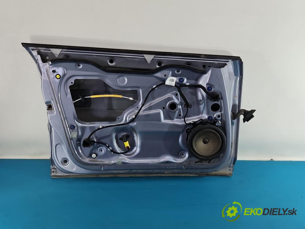 Audi A3 8P 2003-2012 1.9 tdi 105 hp manual 77 kW 1896 cm3 5- dveře přední levé  (Klika dveří ostatní)