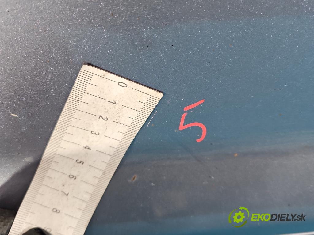 Audi A3 8P 2003-2012 1.9 tdi 105 hp manual 77 kW 1896 cm3 5- dveře přední levé  (Klika dveří ostatní)