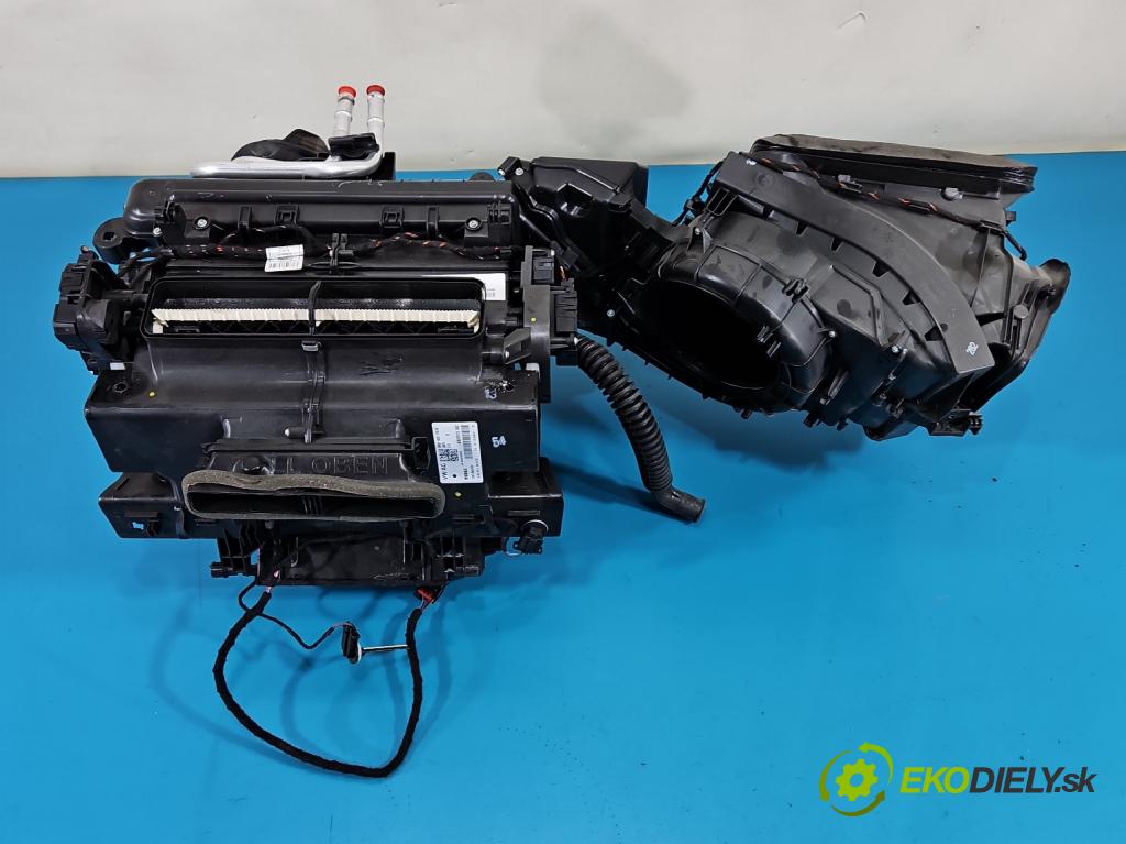 Audi A5 F5 2016-2024 2.0 TFSI 252KM automatic 185 kW 1984 cm3 2- radiátor 8W1820005K (Radiátor topení)