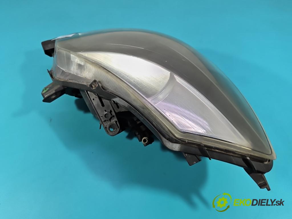 Renault Clio III 2005-2012 1.2 TCE: 101 HP manual 74 kW 1149 cm3 5- Reflektor: pravý 8200865604 (Svetlo predné pravé)