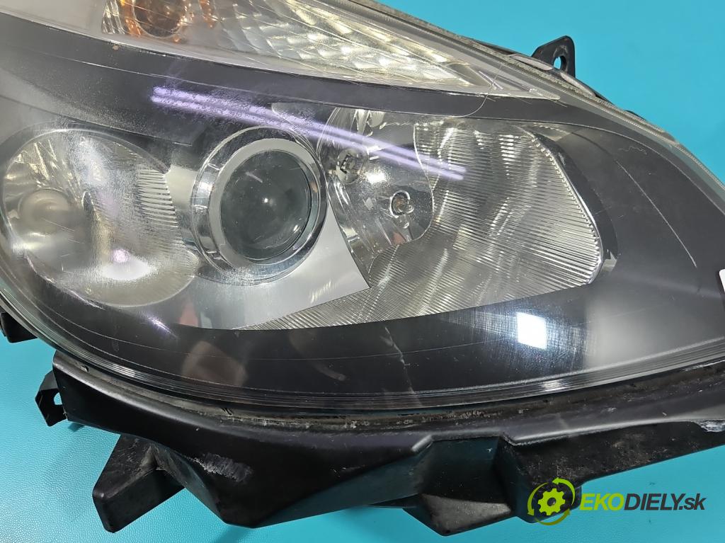 Renault Clio III 2005-2012 1.2 TCE: 101 HP manual 74 kW 1149 cm3 5- Reflektor: pravý 8200865604 (Svetlo predné pravé)