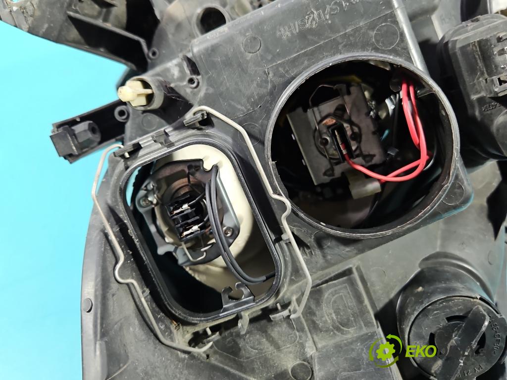 Renault Clio III 2005-2012 1.2 TCE: 101 HP manual 74 kW 1149 cm3 5- Reflektor: pravý 8200865604 (Svetlo predné pravé)