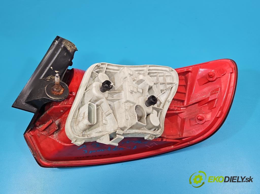 Audi A3 8P 2003-2012 1.9 tdi 105 HP manual 77 kW 1896 cm3 5- svetlo / reflektor zadné ľavé 8P4945095C (Kľučka dverí ostatné)