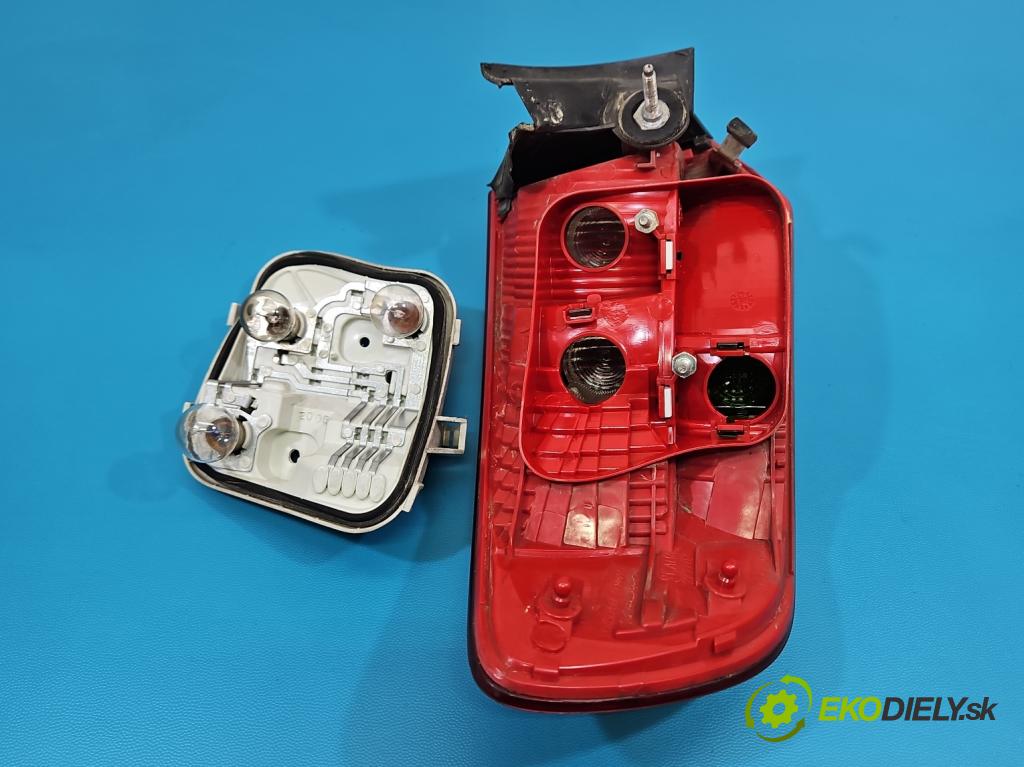 Audi A3 8P 2003-2012 1.9 tdi 105 HP manual 77 kW 1896 cm3 5- svetlo / reflektor zadné pravé 8P4945096C (Kľučka dverí ostatné)