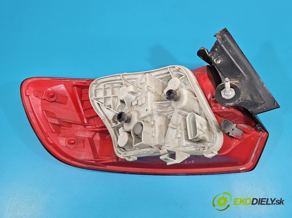 Audi A3 8P 2003-2012 1.9 tdi 105 HP manual 77 kW 1896 cm3 5- svetlo / reflektor zadné pravé 8P4945096C (Kľučka dverí ostatné)