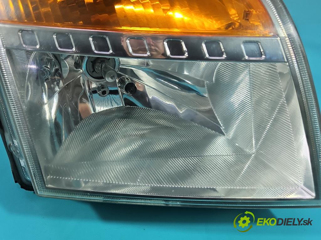 Ford Fusion 1.2 16V 75 hp manual 55 kW 1242 cm3 5- světlo pravý  (Pravé přední světlo)