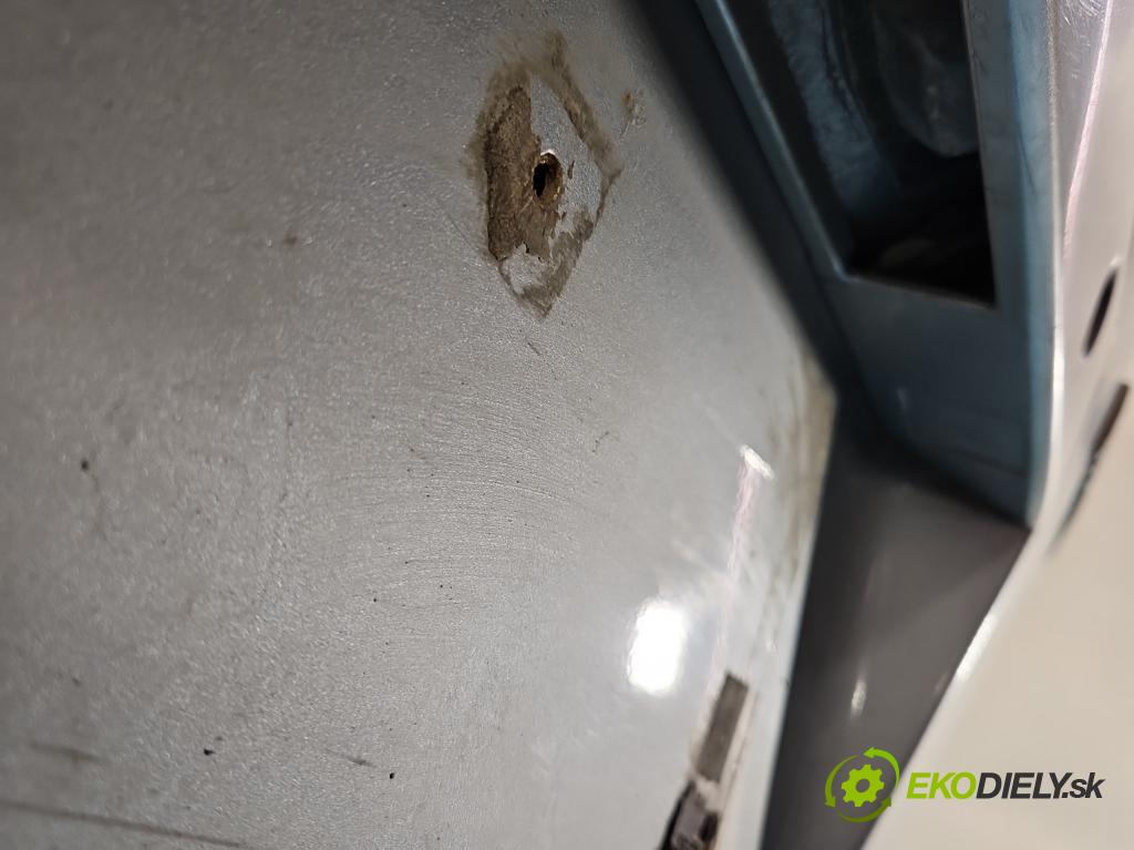 Mazda Premacy 1.8 16V 101 hp manual 74 kW 1840 cm3 5- zadní kufrové dveře  (Zadní kapota (kufr))