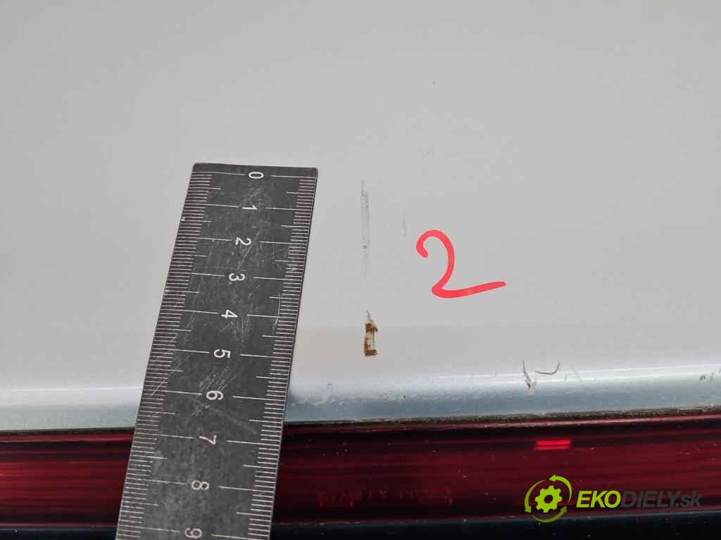 Mazda Premacy 1.8 16V 101 hp manual 74 kW 1840 cm3 5- zadní kufrové dveře  (Zadní kapota (kufr))