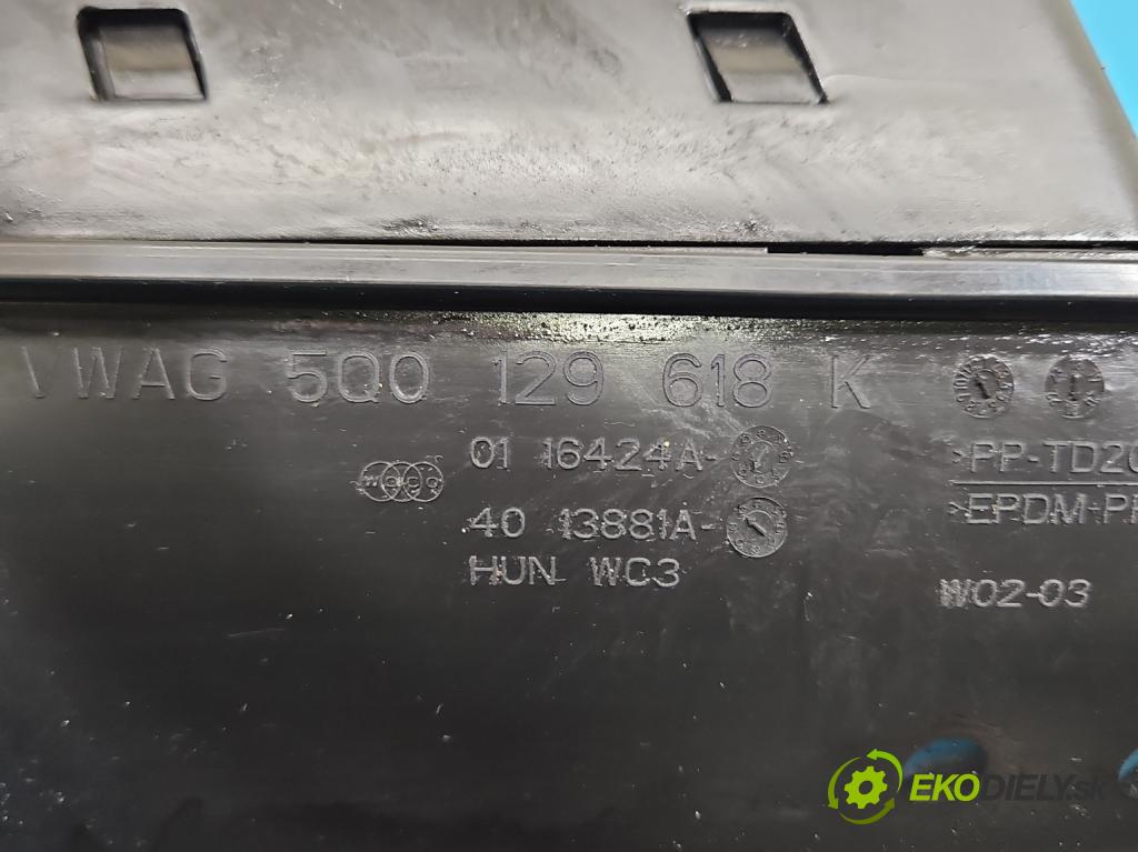 Skoda Superb III 2015-2024 1.5 TSI 150 HP automatic 110 kW 1498 cm3 5- obal filtra vzduchu 5Q0129601BB (Obal vzduchového filtra)