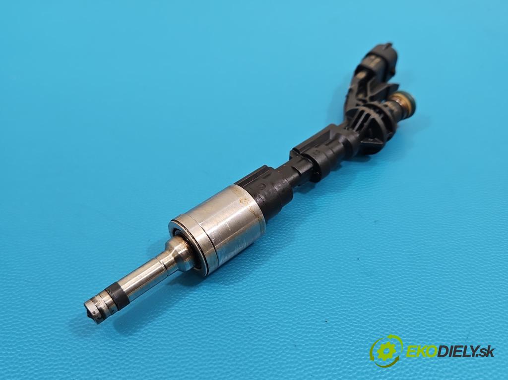 Volvo V40 II 2012-2019 1.6 T2 120 HP manual 88 kW 1596 cm3 5- vstrek benzín 0261500155