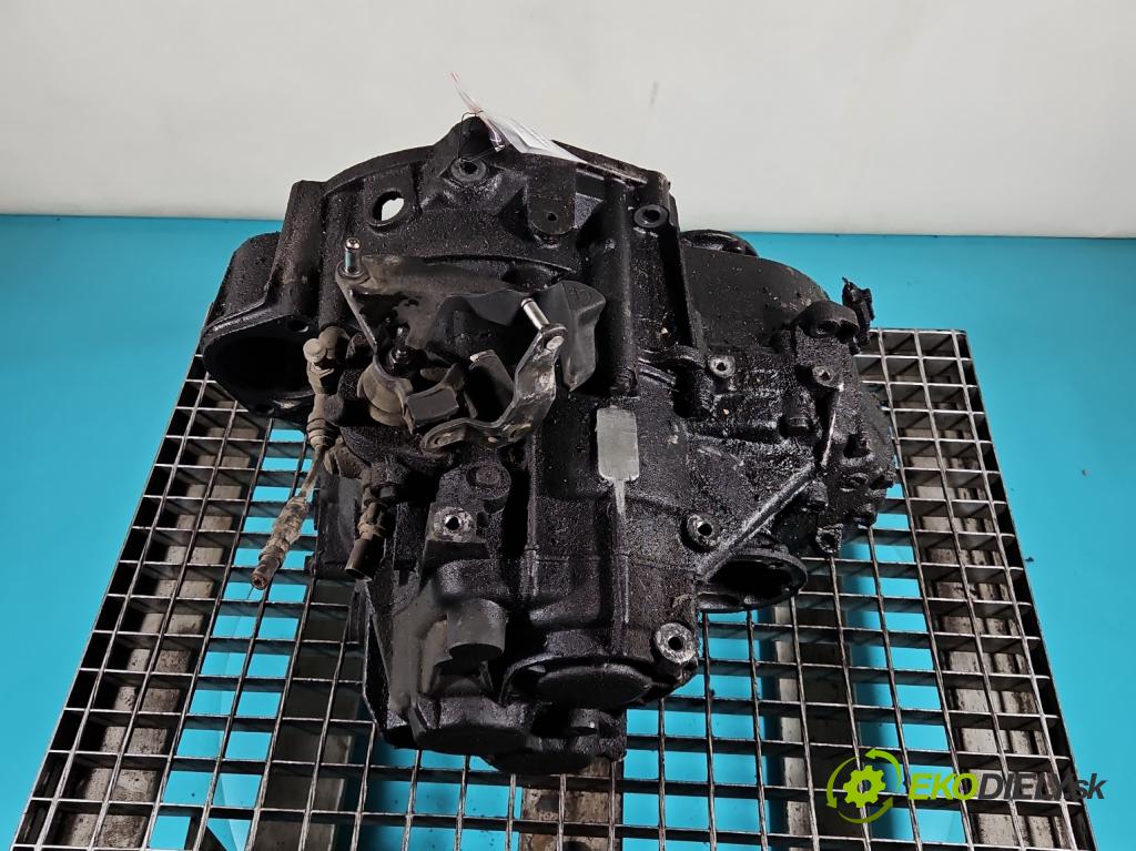 Vw Bora 1.9 tdi 116 HP manual 85 kW 1896 cm3 5- prevodovka stupeň,rýchlosť manual ERF