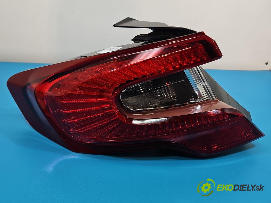 Fiat Tipo II 2015- 1.4 16V 95 HP manual 70 kW 1368 cm3 4- svetlo / reflektor zadné ľavé 519844590 (Kľučka dverí ostatné)