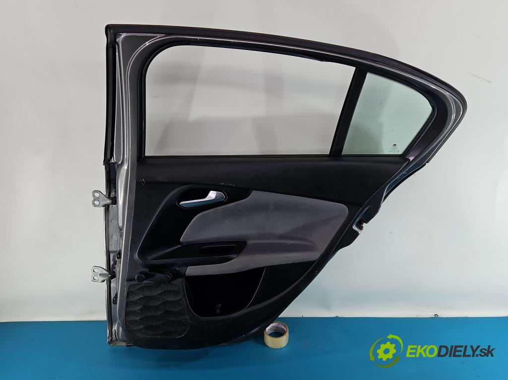 Fiat Tipo II 2015- 1.4 16V 95 hp manual 70 kW 1368 cm3 4- dveře zadní pravé  (Klika dveří ostatní)