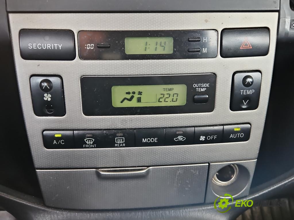 Toyota Corolla Verso I 2001-2004 2.0 D4D 90 hp manual 66 kW 1995 cm3 5- palubní deska panel topení 88650-1303