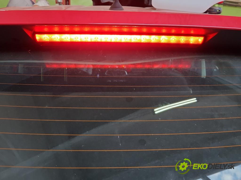 Fiat 500x 1.6 16V 110 hp manual 81 kW 1598 cm3 5- světlo: 51960756