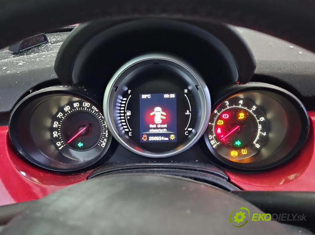 Fiat 500x 1.6 16V 110 HP manual 81 kW 1598 cm3 5- prístrojovka/ budíky 52089222 (Prístrojová doska)