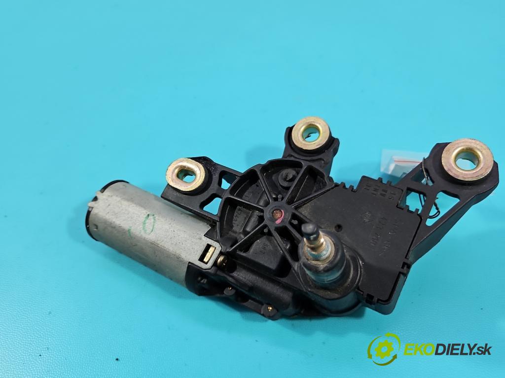 Audi A3 8L 1996-2003 1.6 8V 101 HP manual 74 kW 1595 cm3 5- motor stieračov zadné 8L0955711A