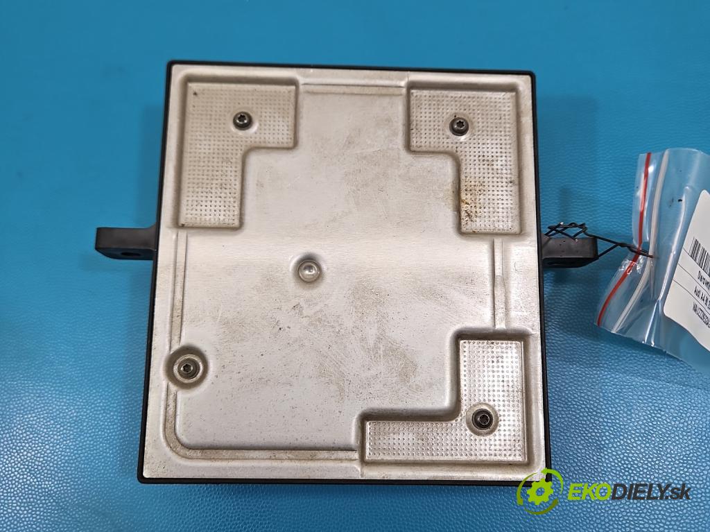 Audi A4 B6 2000-2004 2.0 20V 131 HP manual 96 kW 1984 cm3 4- riadiaca jednotka komfortu 8E0907279E