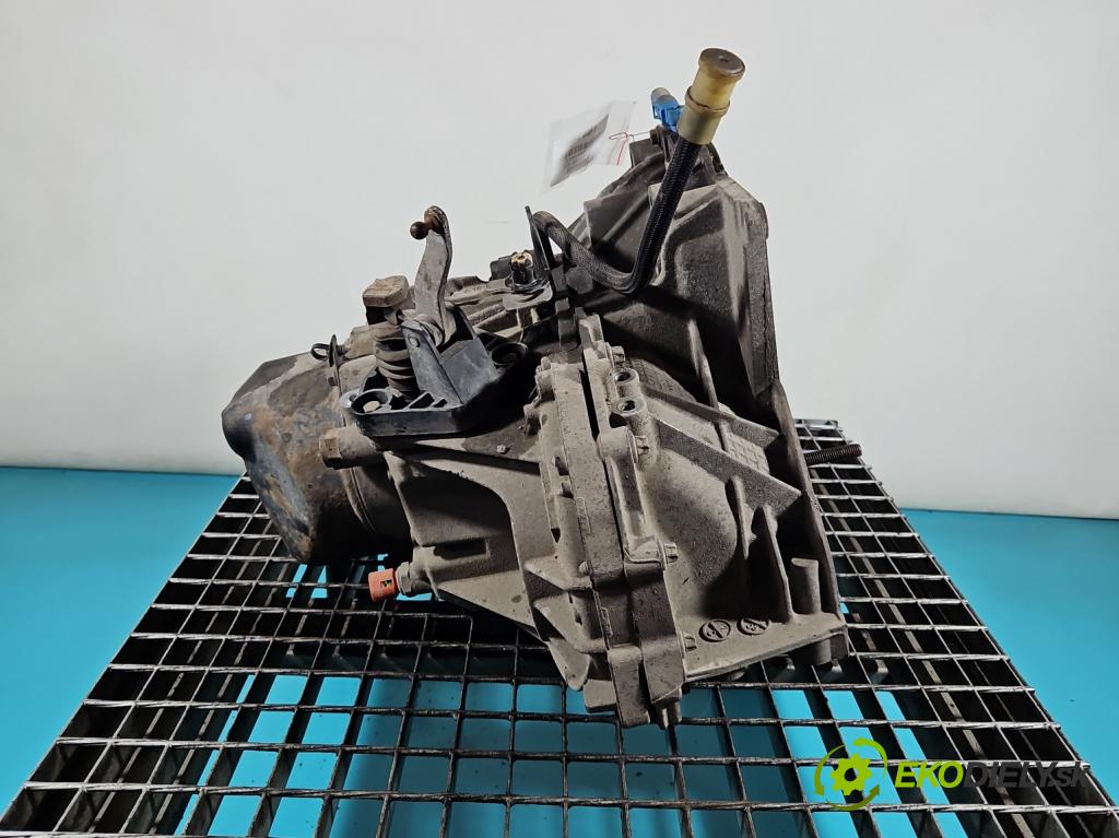 Renault Clio III 2005-2012 1.2 TCE: 101 HP manual 74 kW 1149 cm3 5- prevodovka stupeň,rýchlosť manual JH3 185