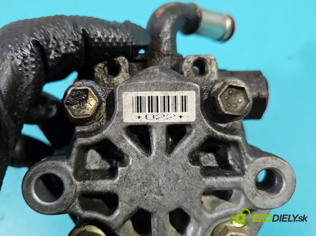 Toyota Corolla Verso I 2001-2004 2.0 D4D 90 hp manual 66 kW 1995 cm3 5- čerpadlo posilovač  (Servočerpadlo)