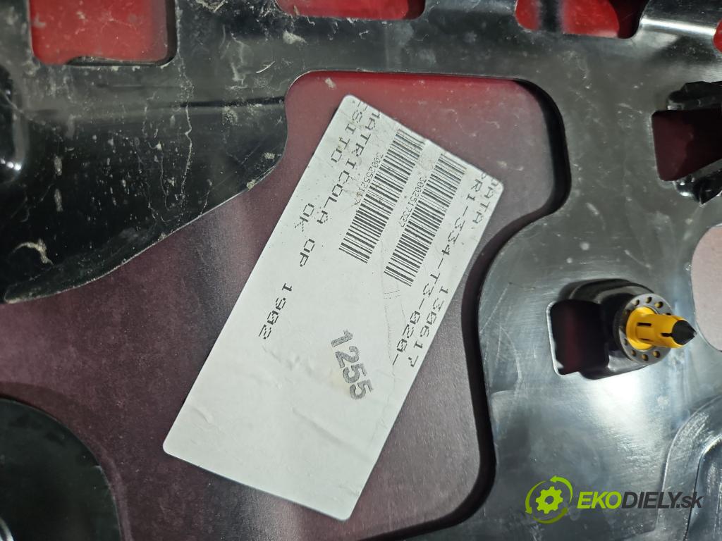 Fiat 500x 1.6 16V 110 hp manual 81 kW 1598 cm3 5- spoiler 735571136 (Spoiler)