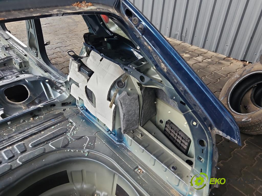 Skoda Superb III 2015-2024 1.5 TSI 150 HP automatic 110 kW 1498 cm3 5- blatník zadné pravý