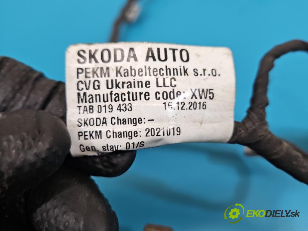 Skoda Superb III 2015-2024 1.5 TSI 150 hp automatic 110 kW 1498 cm3 5- Balíček: nárazníku zadní 3V9971104A