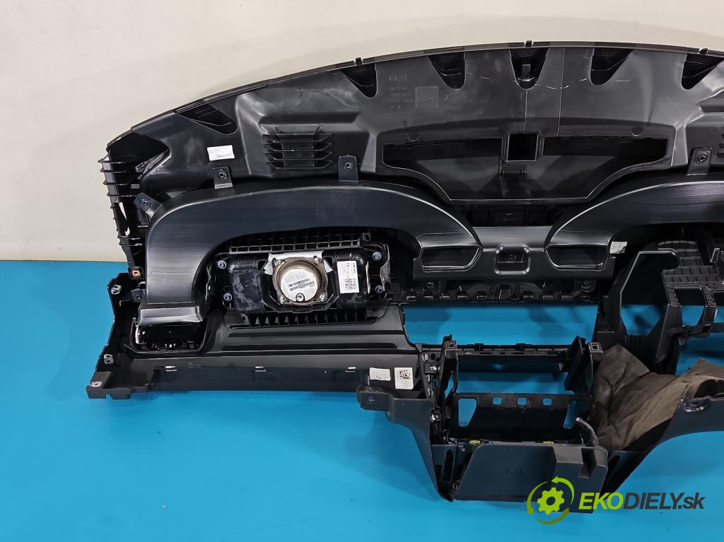 Skoda Rapid 2012-2019 1.4 tdi 90 HP manual 66 kW 1422 cm3 5- kokpit,pristrojová doska rozdeľovacia