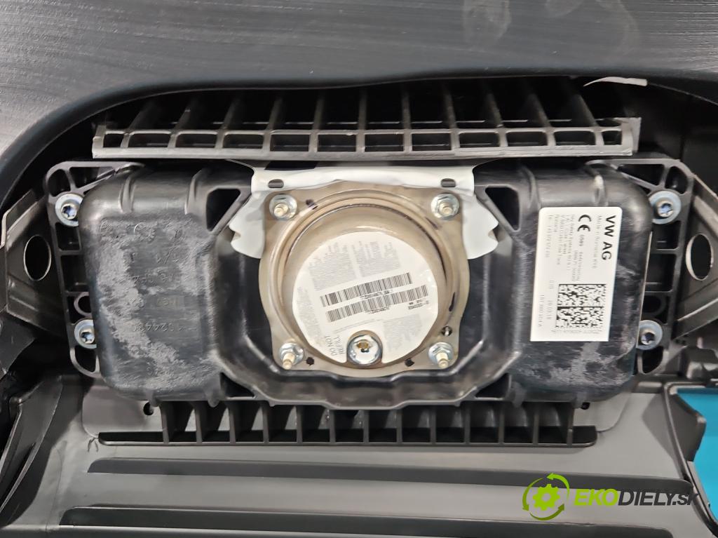 Skoda Rapid 2012-2019 1.4 tdi 90 HP manual 66 kW 1422 cm3 5- kokpit,pristrojová doska rozdeľovacia
