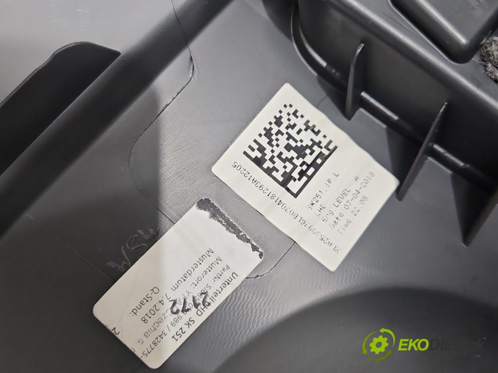 Skoda Rapid 2012-2019 1.4 tdi 90 HP manual 66 kW 1422 cm3 5- kokpit,pristrojová doska rozdeľovacia
