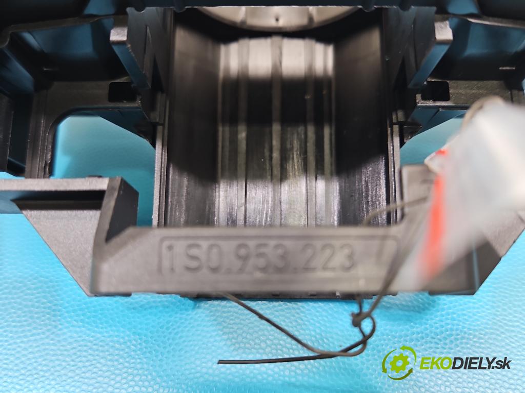 Skoda Rapid 2012-2019 1.4 tdi 90 HP manual 66 kW 1422 cm3 5- prepínač komplex: 2Q0953507E (Prepínacie páčky pod volantom)