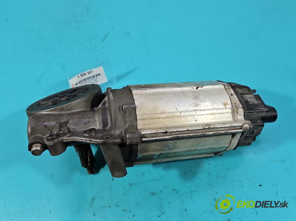 Vw Jetta VI 2010-2018 2.0 tdi 110 HP manual 81 kW 1968 cm3 4- Ozubené kolo: volant 1K0909144R