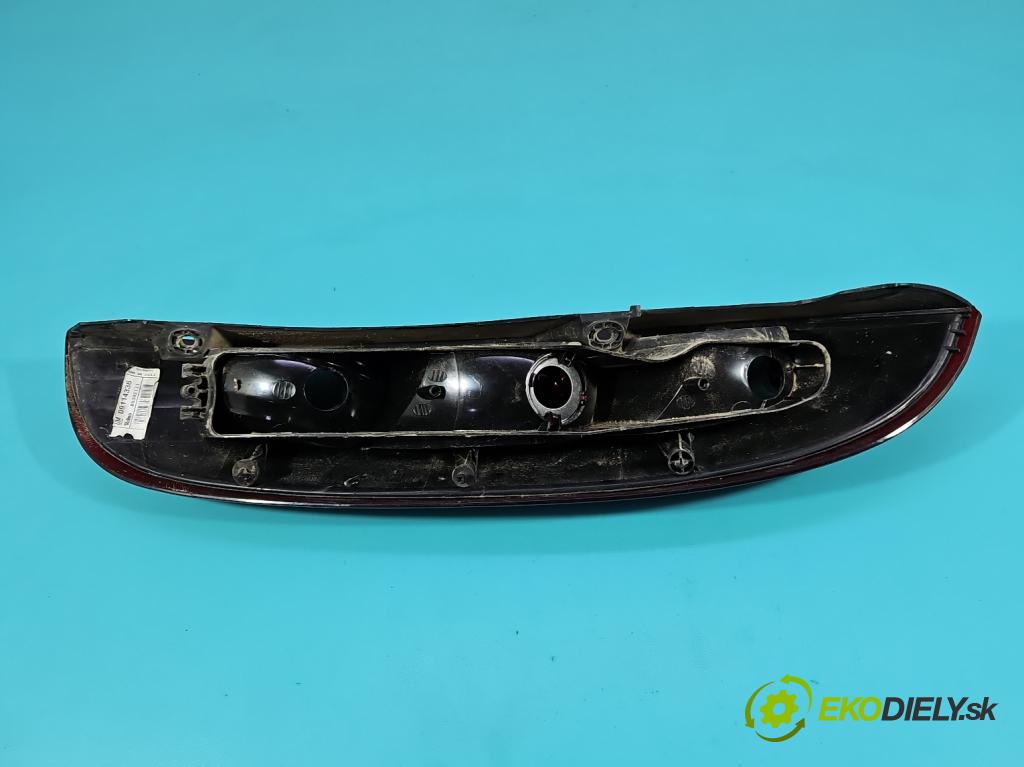 Opel Corsa C 2000-2006 1.0 12V 58 HP manual 43 kW 973 cm3 5- svetlo / reflektor zadné ľavé 09114336 (Kľučka dverí ostatné)