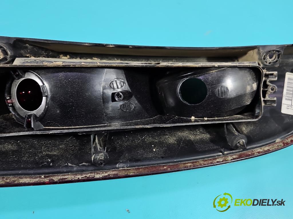 Opel Corsa C 2000-2006 1.0 12V 58 HP manual 43 kW 973 cm3 5- svetlo / reflektor zadné pravé 09114337 (Kľučka dverí ostatné)
