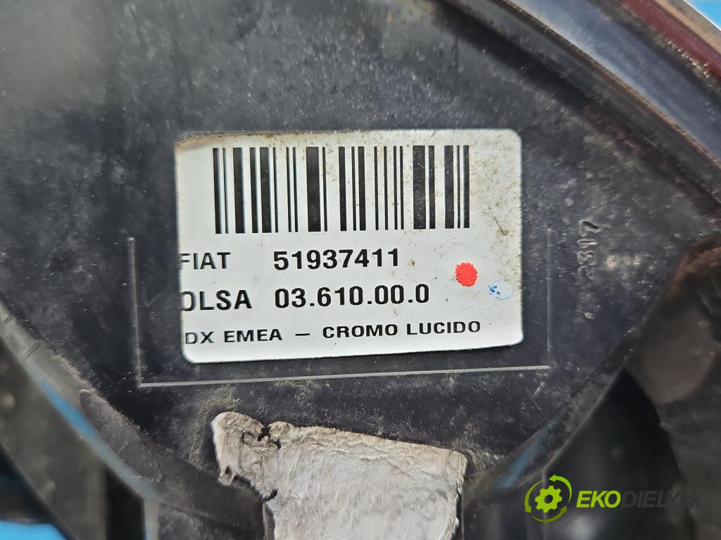 Fiat 500x 1.6 16V 110 HP manual 81 kW 1598 cm3 5- svetlo / reflektor zadné pravé 51937411 (Kľučka dverí ostatné)