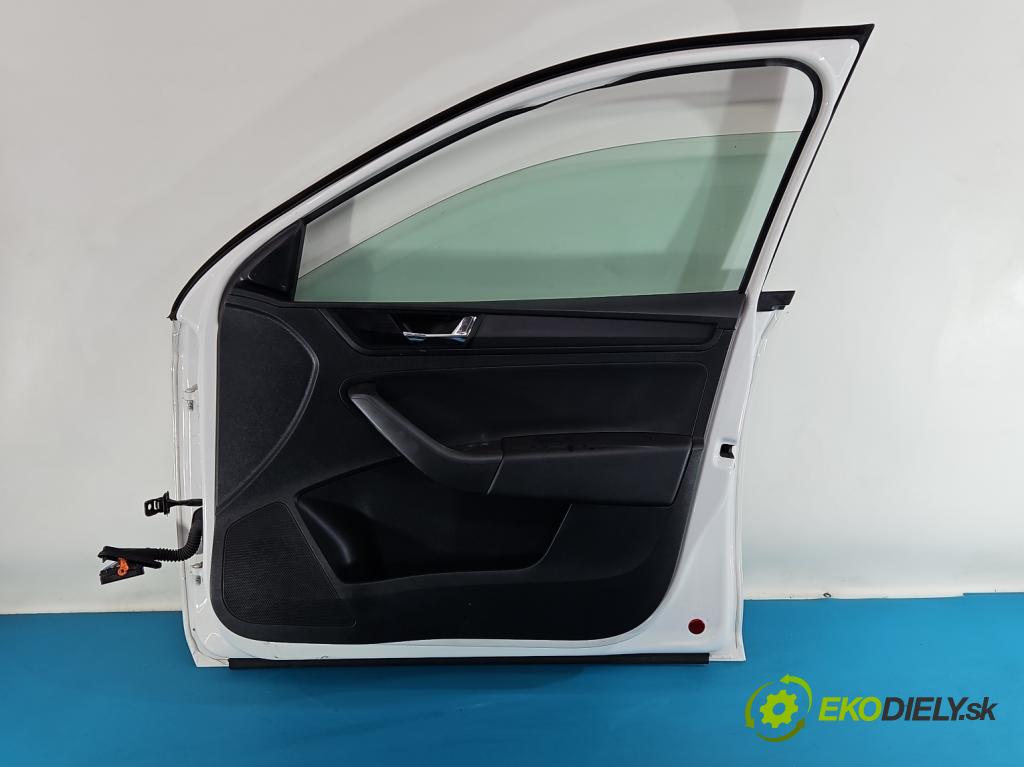 Skoda Rapid 2012-2019 1.4 tdi 90 hp manual 66 kW 1422 cm3 5- dveře přední pravé  (Klika dveří ostatní)