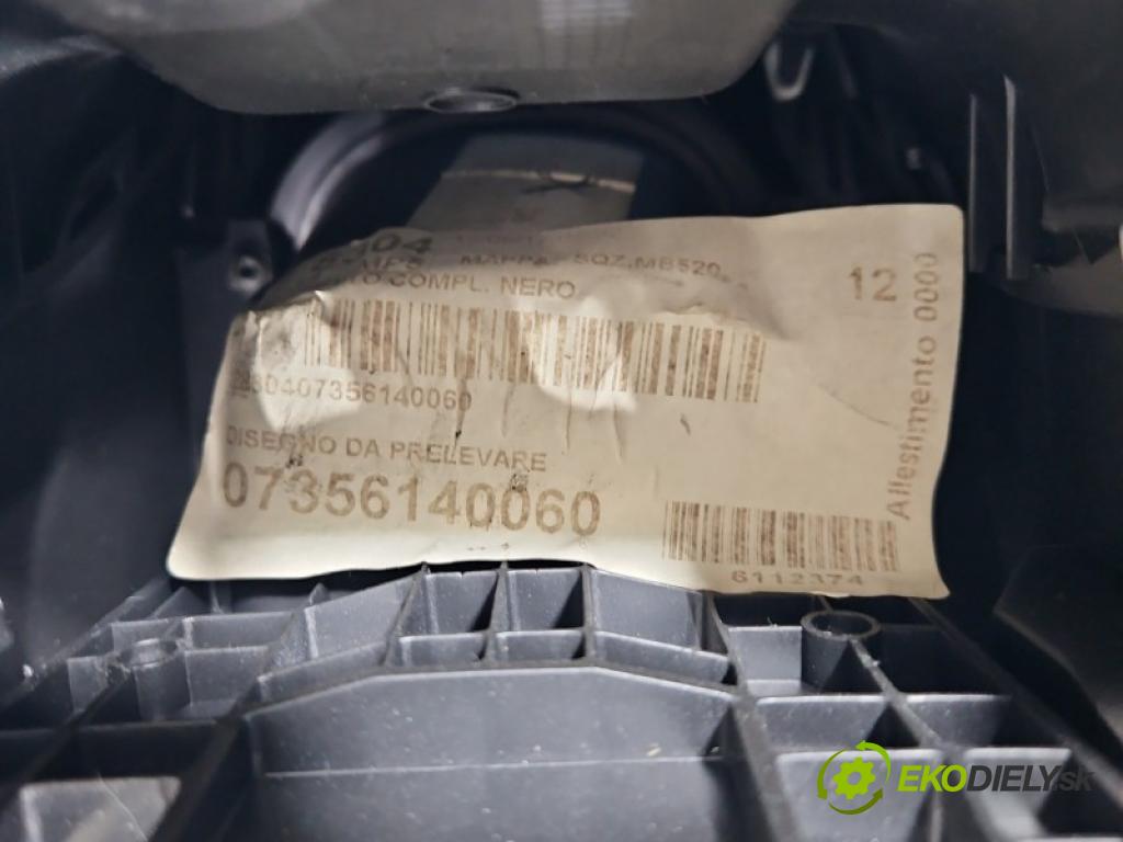 Fiat 500x 1.6 110 HP manual 81 kW 1598 cm3 5- operadlo 735592516 (Lakťová opierka)