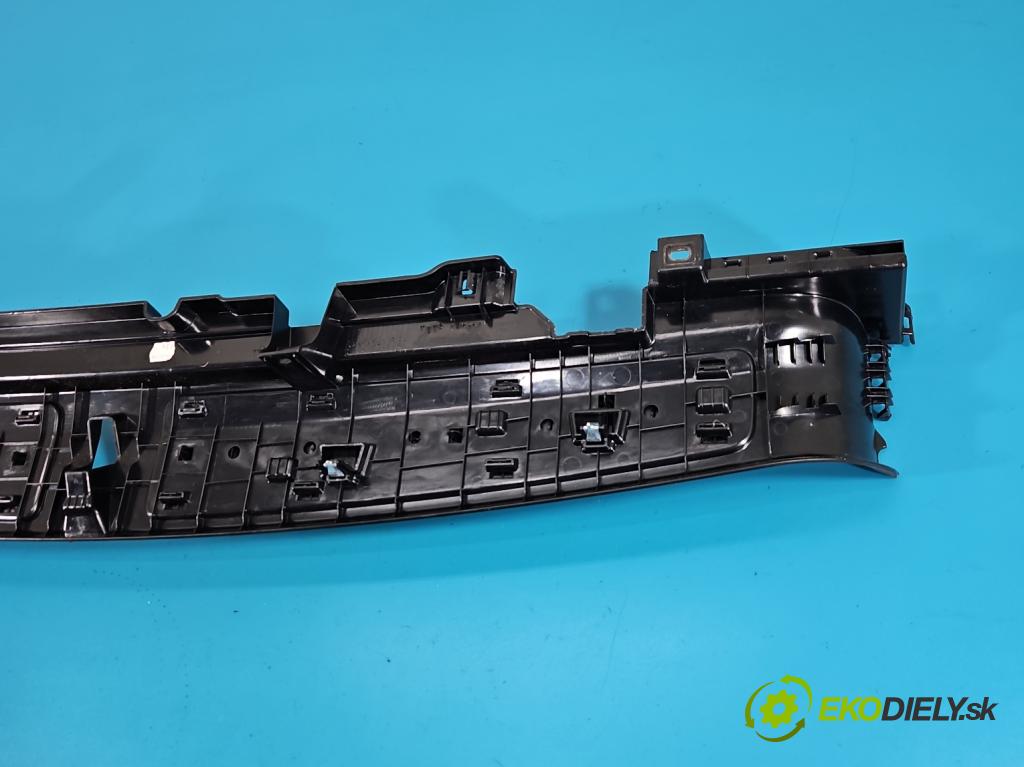 Bmw X3 F25 2010-2017 2.0 T 245KM automatic 180 kW 1997 cm3 5- kryt plast 51499175133