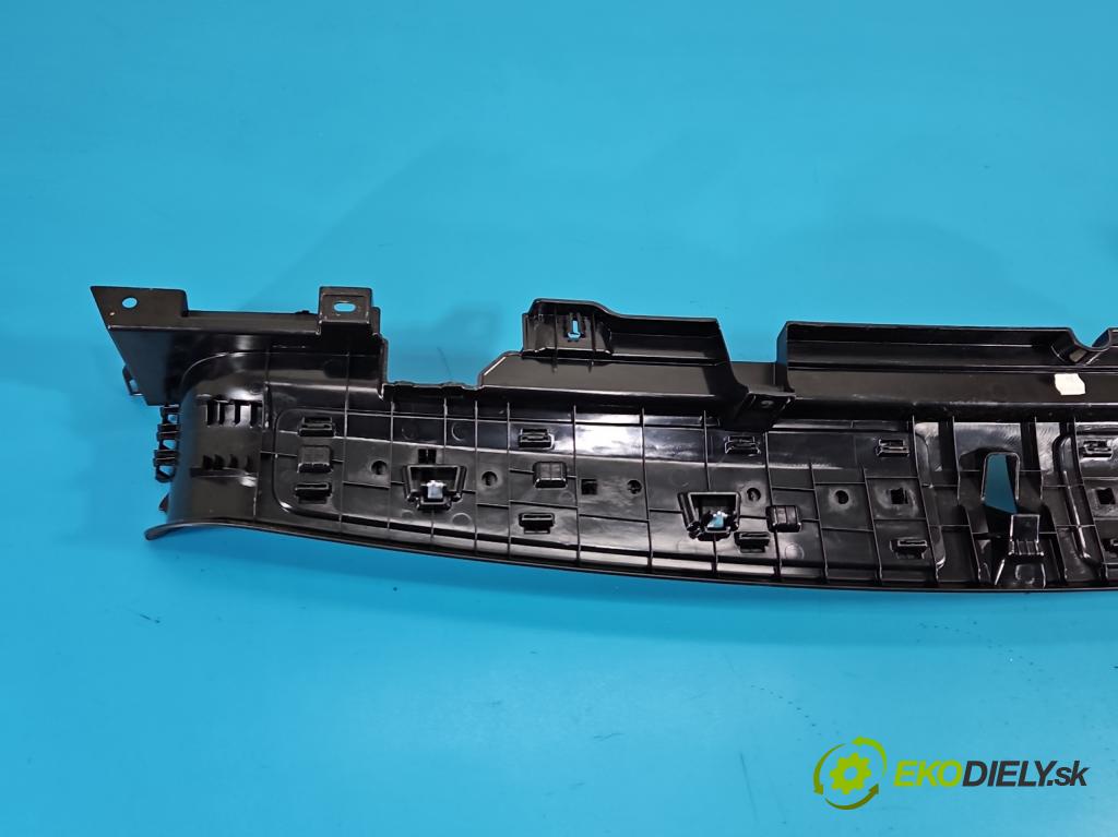 Bmw X3 F25 2010-2017 2.0 T 245KM automatic 180 kW 1997 cm3 5- kryt plast 51499175133