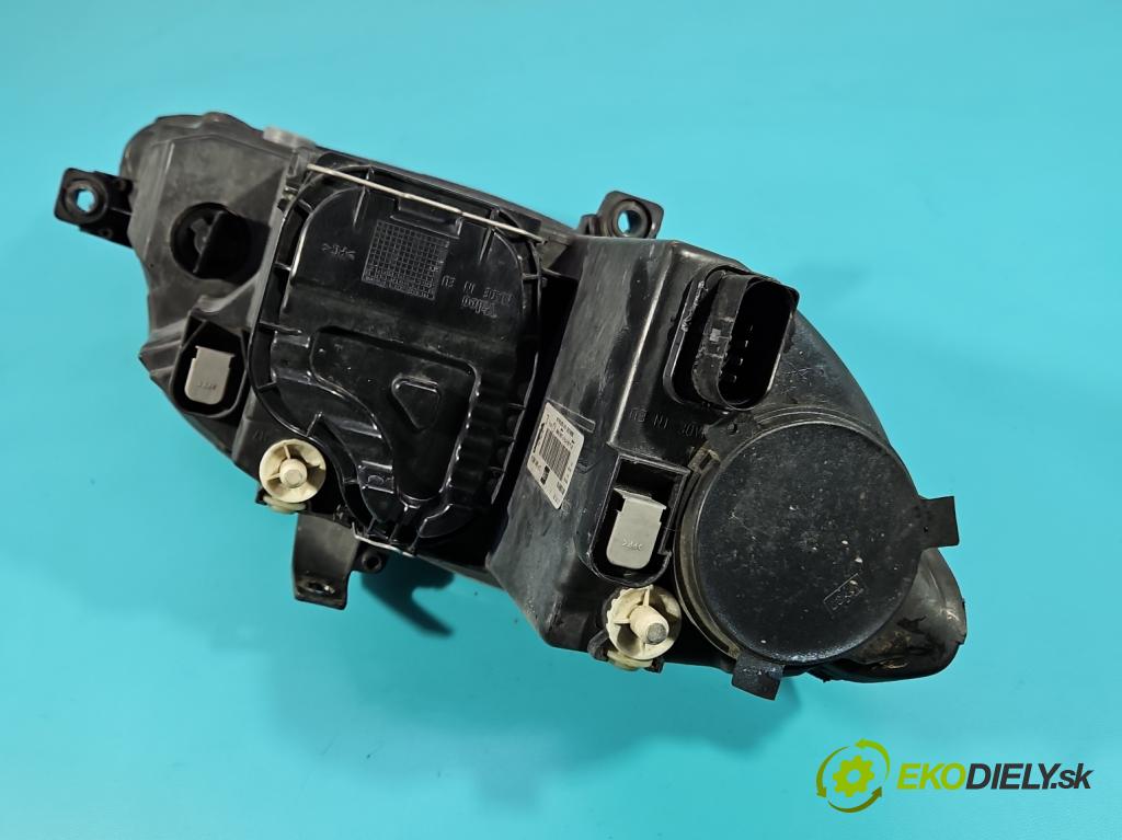 Seat Toledo III 2004-2009 1.6 8V 102 HP manual 75 kW 1595 cm3 5- Reflektor: ľavý 5P1941005A (Kľučka dverí ostatné)