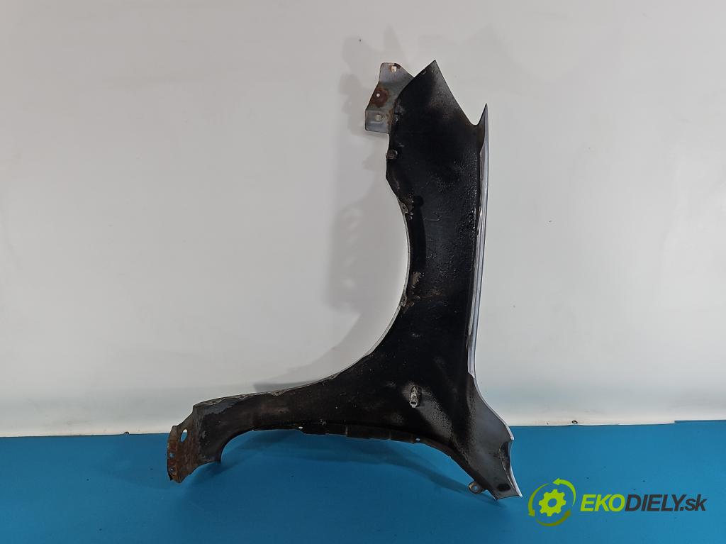 Mazda 3 I BK 2003-2009 1.6 citd 109 HP manual 80 kW 1560 cm3 5- blatník predné pravý  (Kľučka dverí ostatné)