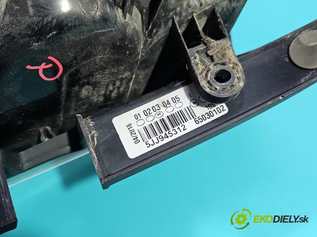Skoda Rapid 2012-2019 1.4 tdi 90 HP manual 66 kW 1422 cm3 5- svetlo / reflektor zadné pravé 5JJ945096A (Kľučka dverí ostatné)