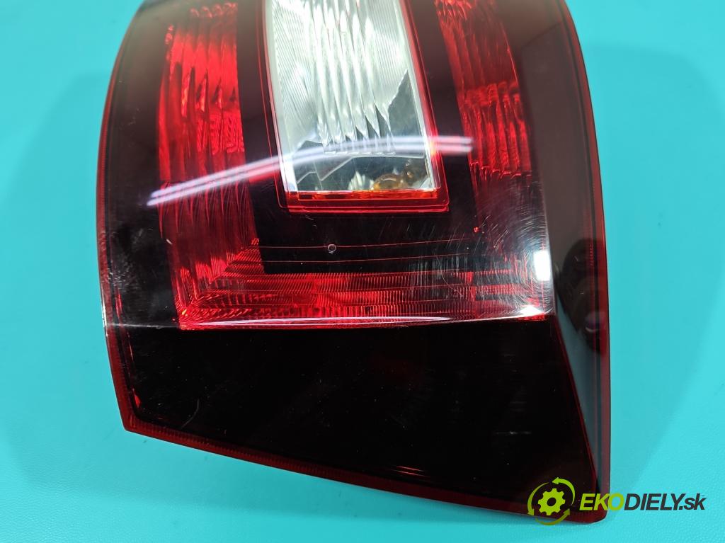 Skoda Rapid 2012-2019 1.4 tdi 90 HP manual 66 kW 1422 cm3 5- svetlo / reflektor zadné pravé 5JJ945096A (Kľučka dverí ostatné)