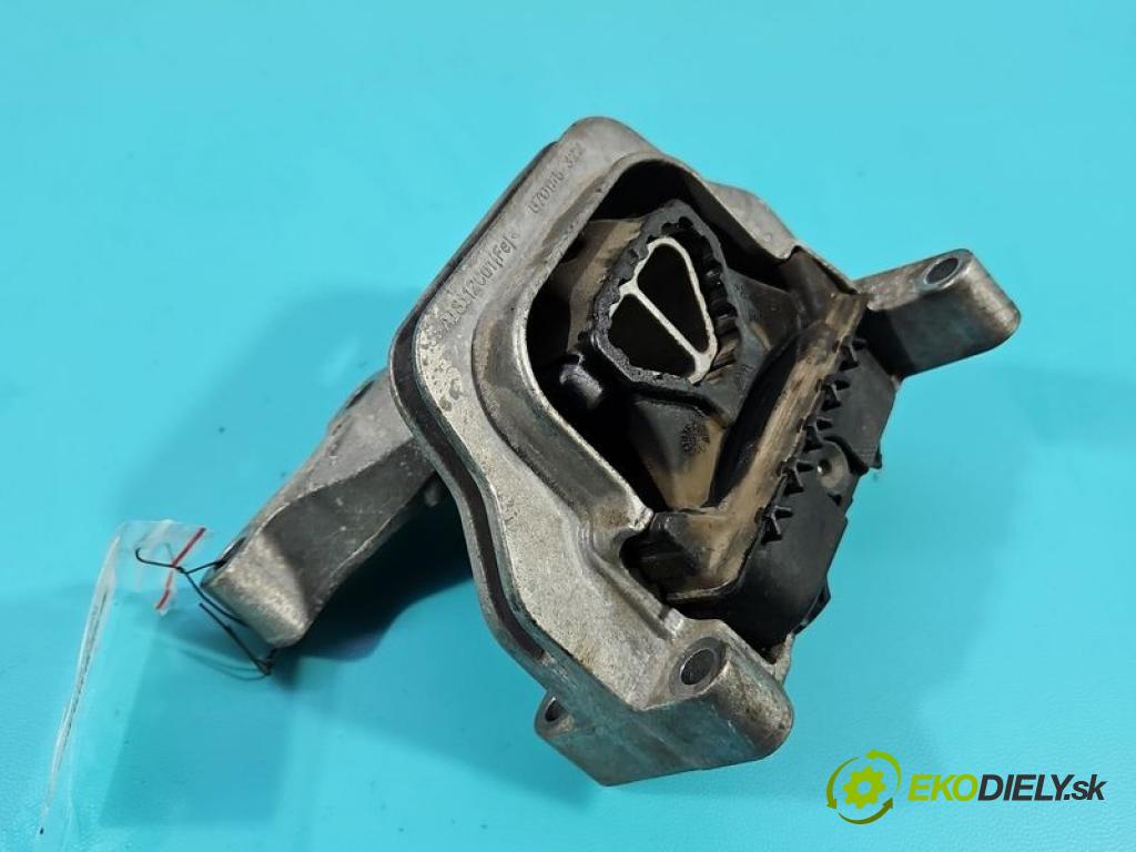 Skoda Rapid 2012-2019 1.4 tdi 90 HP manual 66 kW 1422 cm3 5- airbag motora 6C0199262A (Držiak motora)