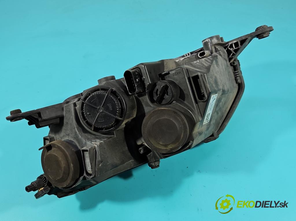 Skoda Rapid 2012-2019 1.4 tdi 90 HP manual 66 kW 1422 cm3 5- Reflektor: pravý 5JB941016 (Svetlo predné pravé)