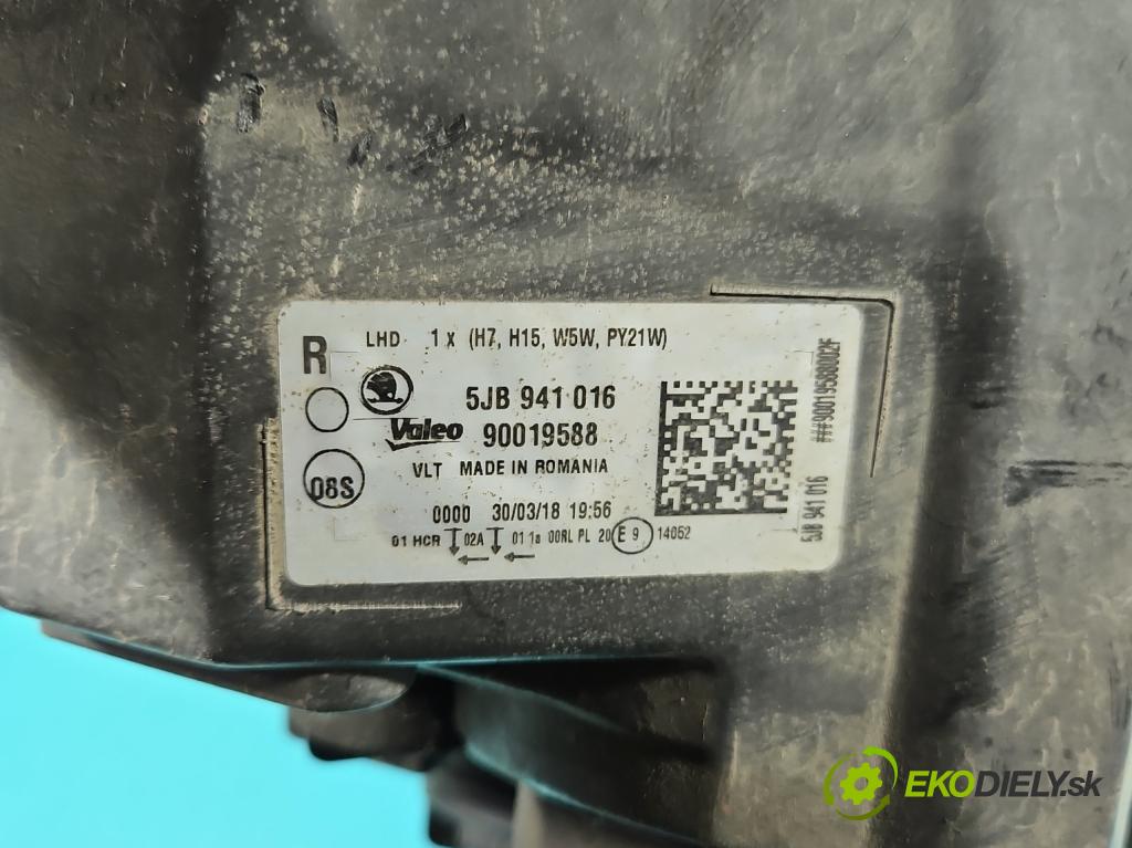 Skoda Rapid 2012-2019 1.4 tdi 90 HP manual 66 kW 1422 cm3 5- Reflektor: pravý 5JB941016 (Svetlo predné pravé)