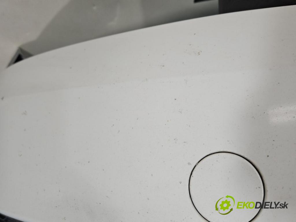 Skoda Rapid 2012-2019 1.4 tdi 90 hp manual 66 kW 1422 cm3 5- nárazník přední 5JA807221 (Klika dveří ostatní)