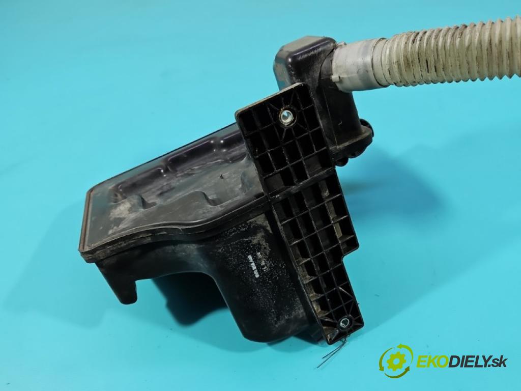 Skoda Rapid 2012-2019 1.4 tdi 90 HP manual 66 kW 1422 cm3 5- nádržka tekutina: ostrekovačov 6R0955453D
