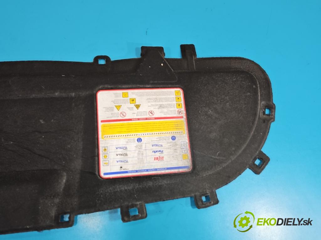 Fiat 500x 1.6 16V 110 hp manual 81 kW 1598 cm3 5- zvuková izolace kapoty