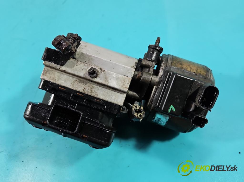 Citroen C5 I 2001-2008 3.0 V6 207 hp automatic 152 kW 2946 cm3 5- čerpadlo pozastavení: 9636713880